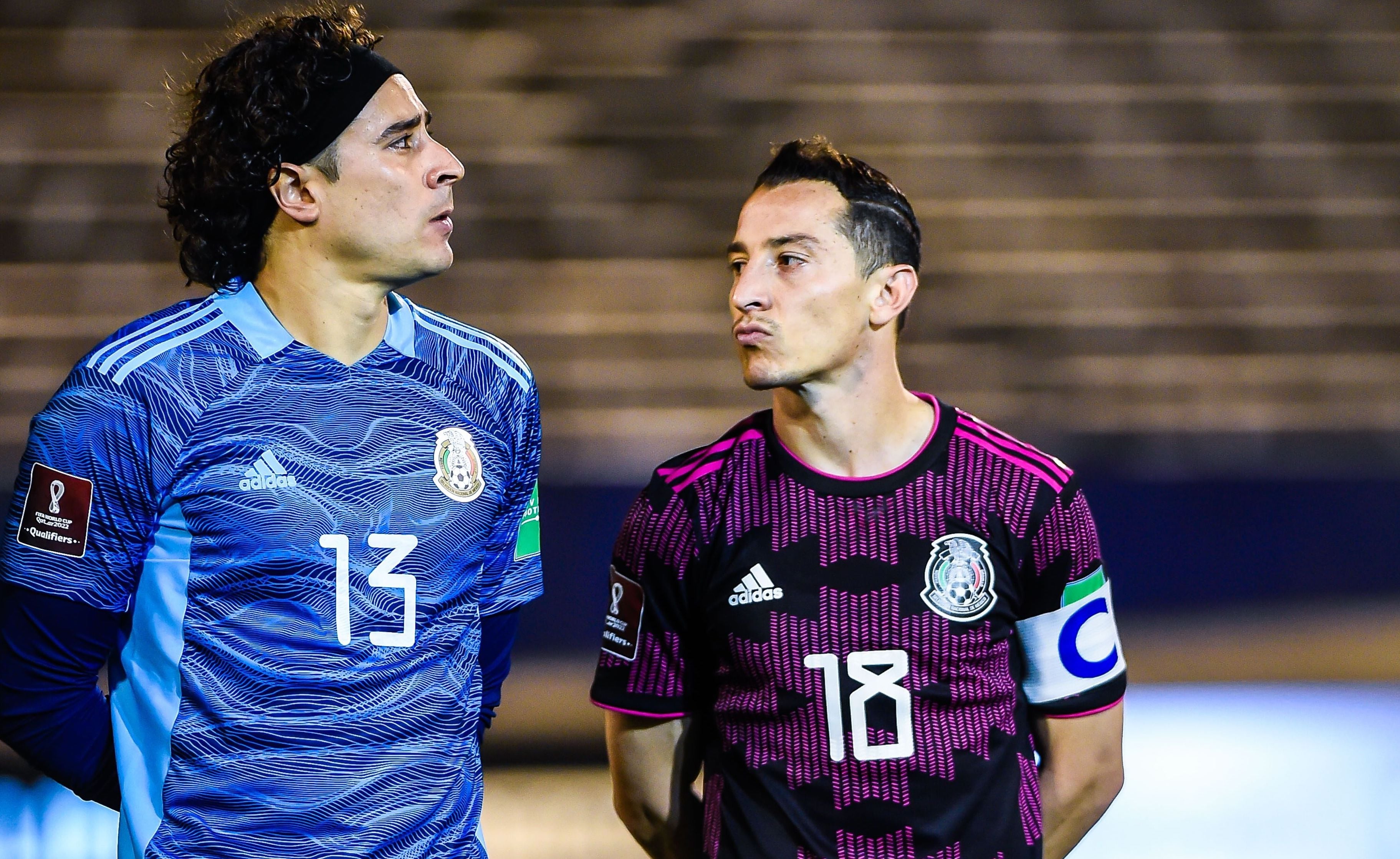 Guillermo Ochoa y Andrés Guardado