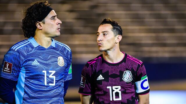 Guillermo Ochoa y Andrés Guardado