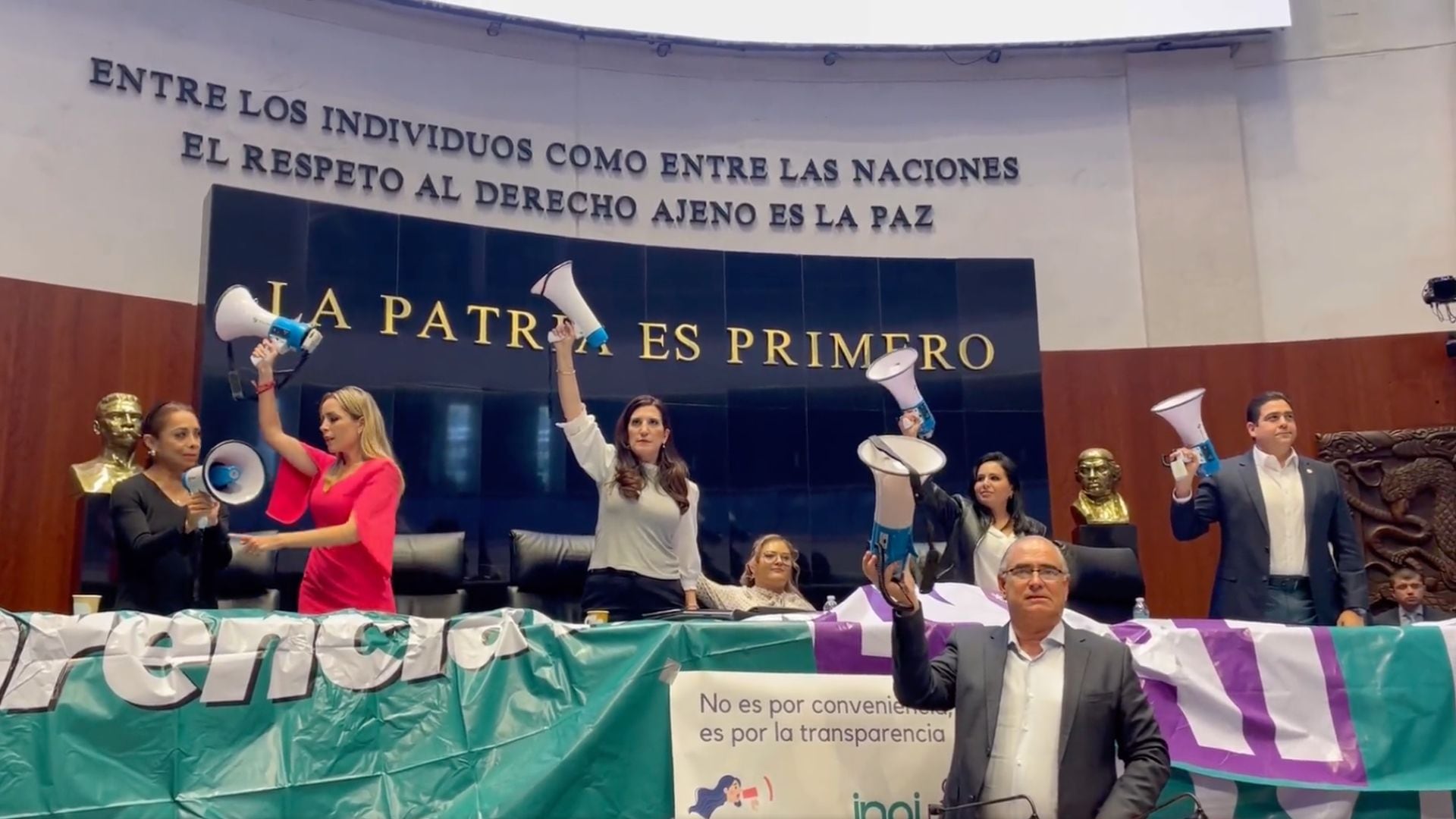 Senadores de la oposición