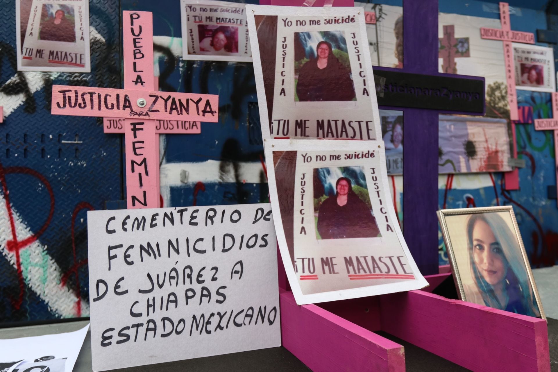 Protesta contra feminicidios en México