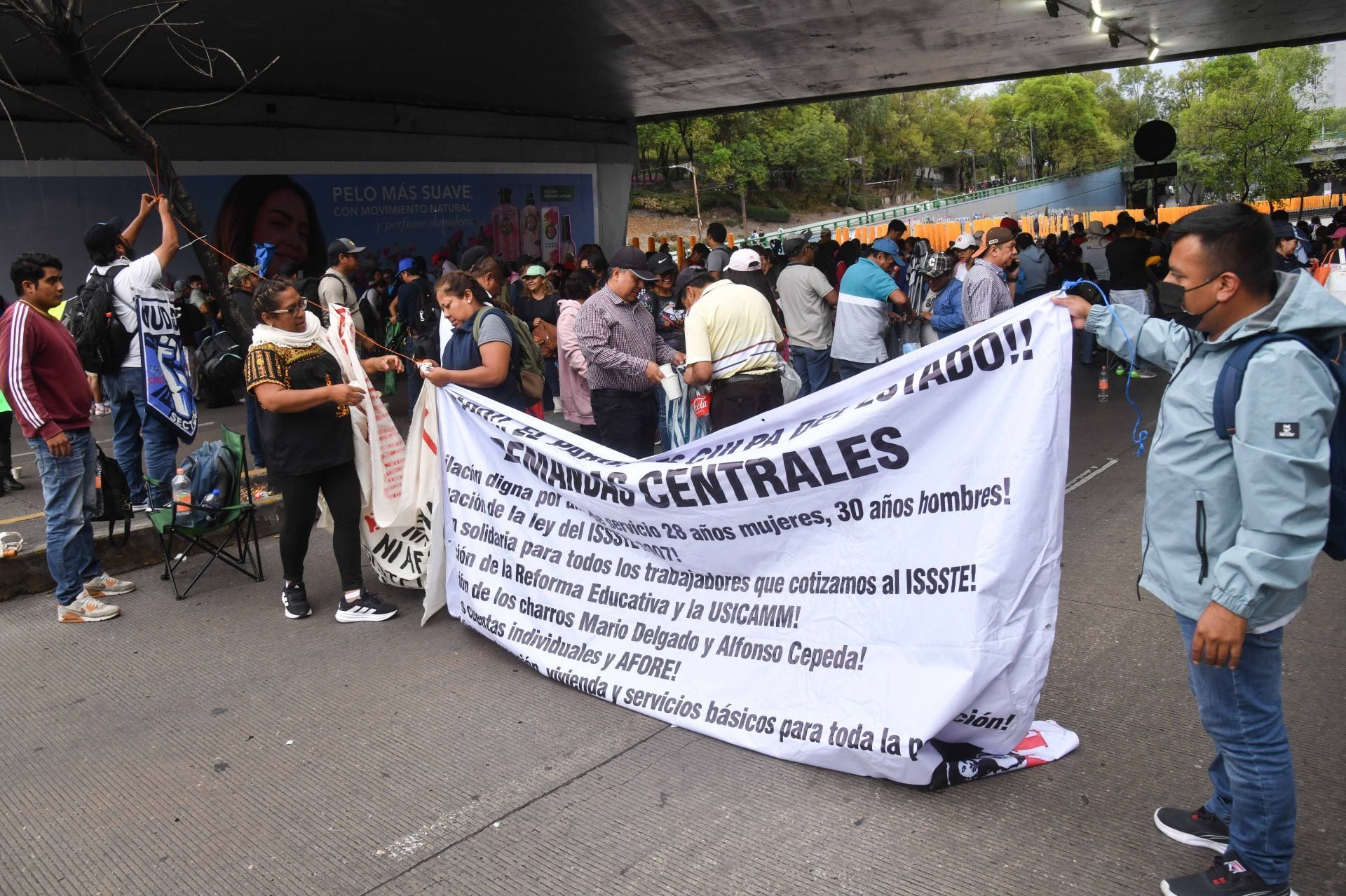 Bloqueos de maestros de la CNTE