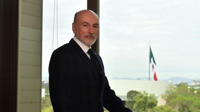 Luis Felipe Bravo Mena.