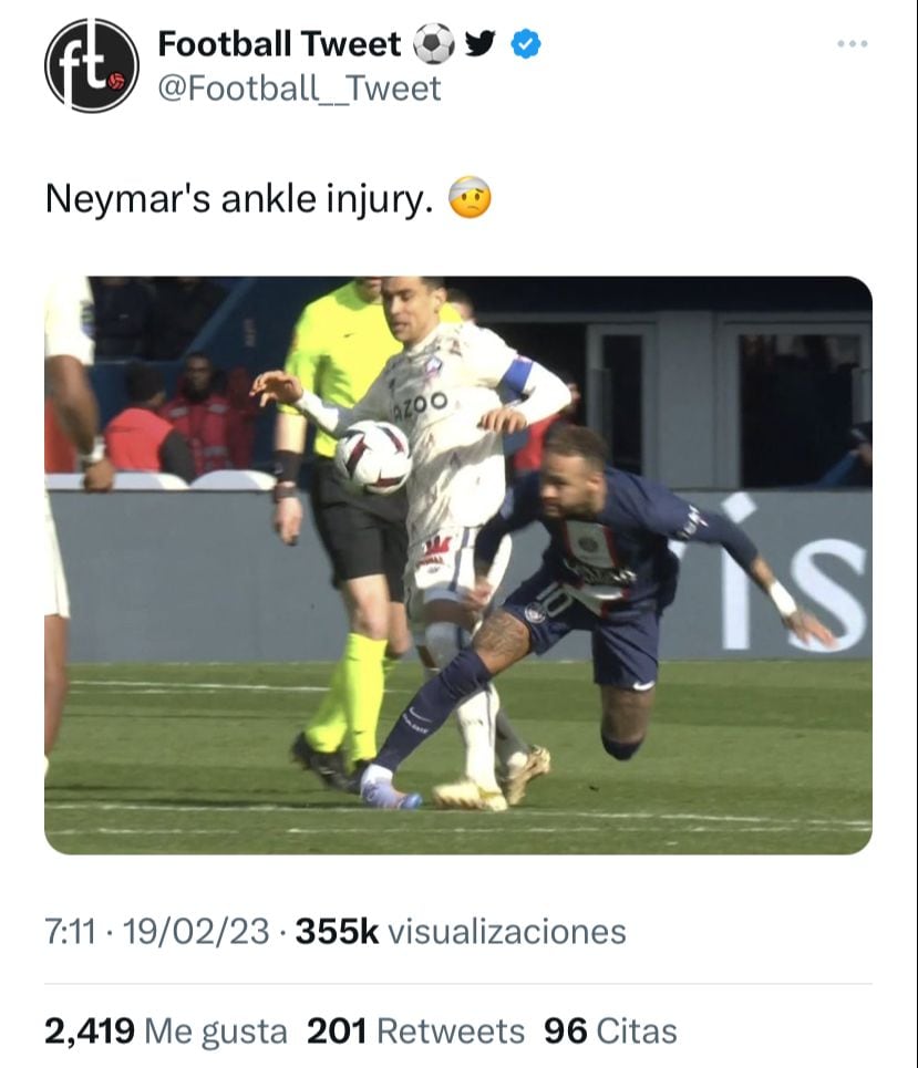 La aparatosa lesión de Neymar que lo dejaría fuera de los Octavos de final de la Champions League.