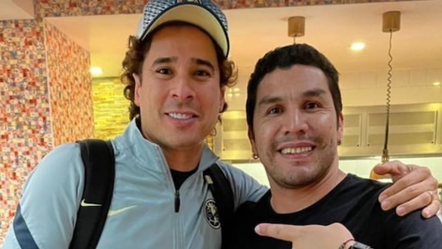 Guillermo Ochoa presumió la visita de Salvador Cabañas
