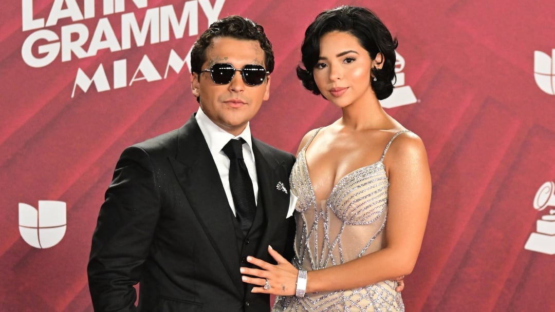 Ángela Aguilar y Christian Nodal no dejaban de tocarse en los Premios Latin Grammy 2024