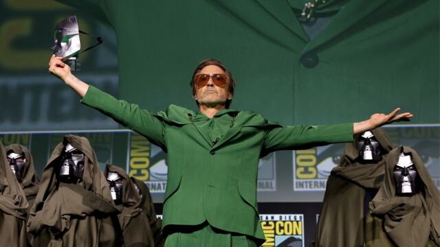 Robert Downey Jr. como Doctor Doom
