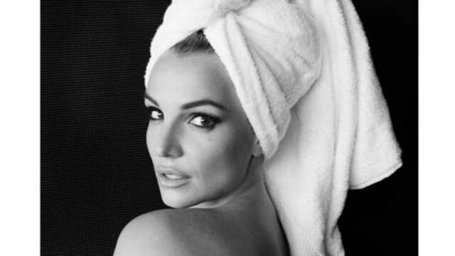 Britney posa para la #TowelSeries de Testino