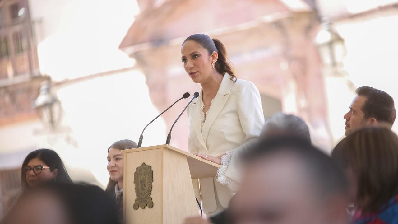 Libia Dennise García conmemora 200 años de San Miguel de Allende como ciudad