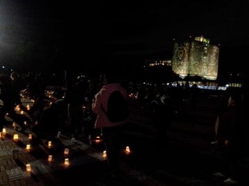 Velada en Ciudad Universitaria previa a la Marcha contra la Militarización del 12 de octubre