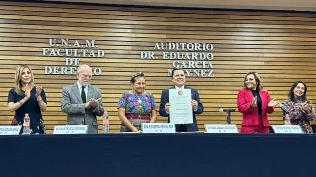 Rigoberta Menchú abraza el mensaje de paz con Manuel Granados al frente