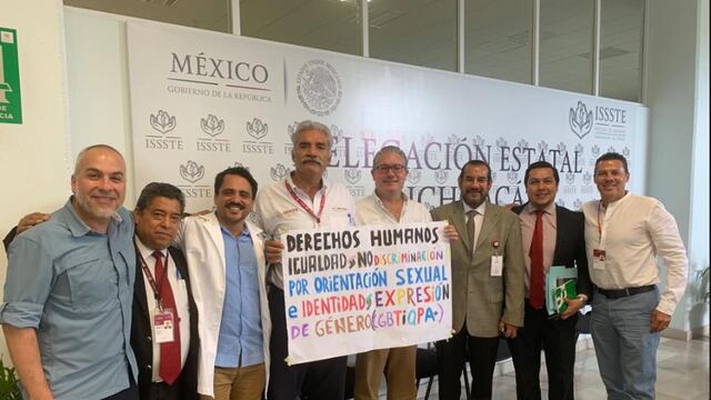José Manuel Mireles durante su taller por la "igualdad de género y no discriminación."