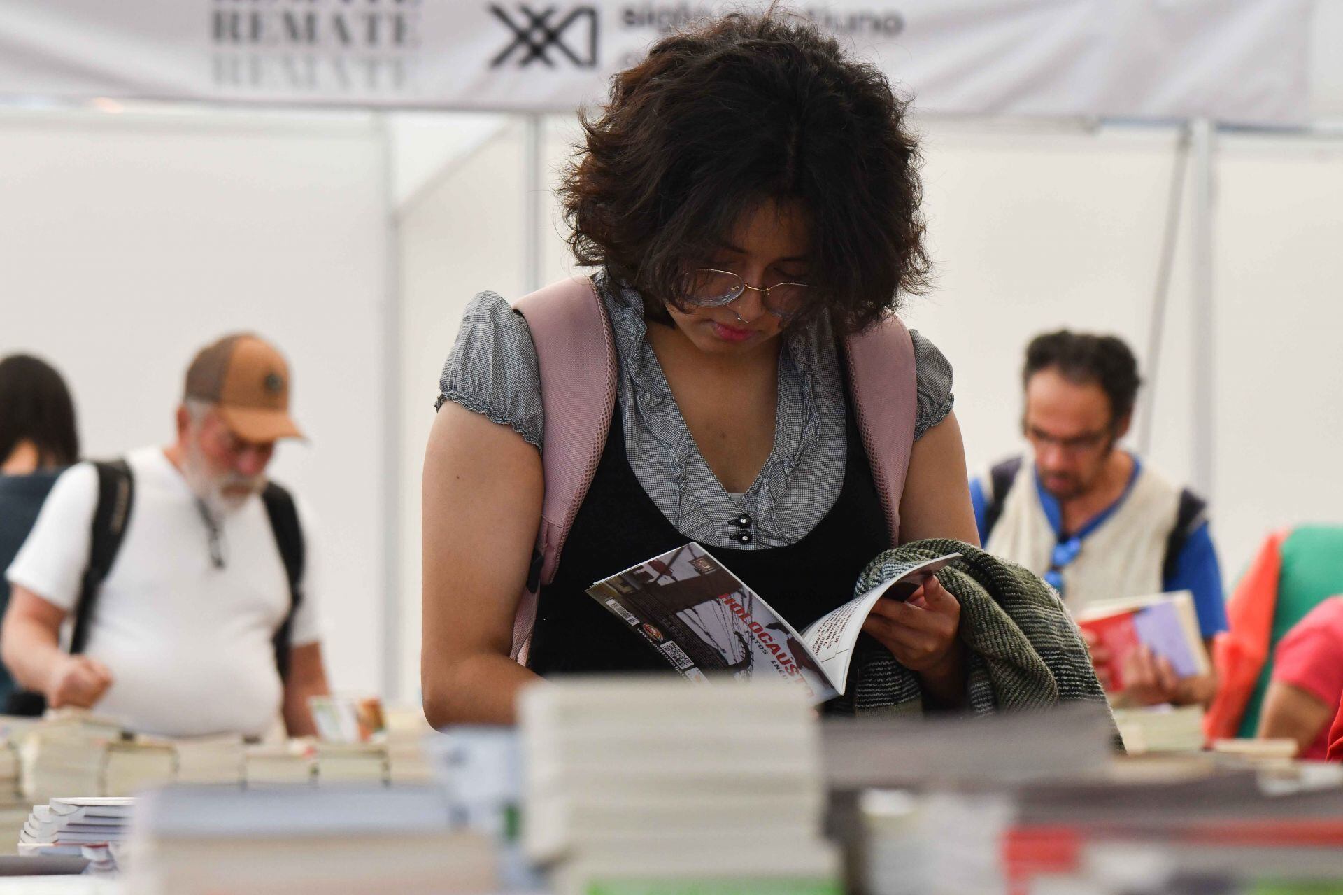 Remate de libros 2024 en el Monumento a la Revolución