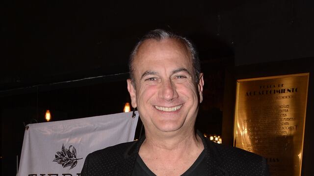 Patricio Cabezut, conductor.