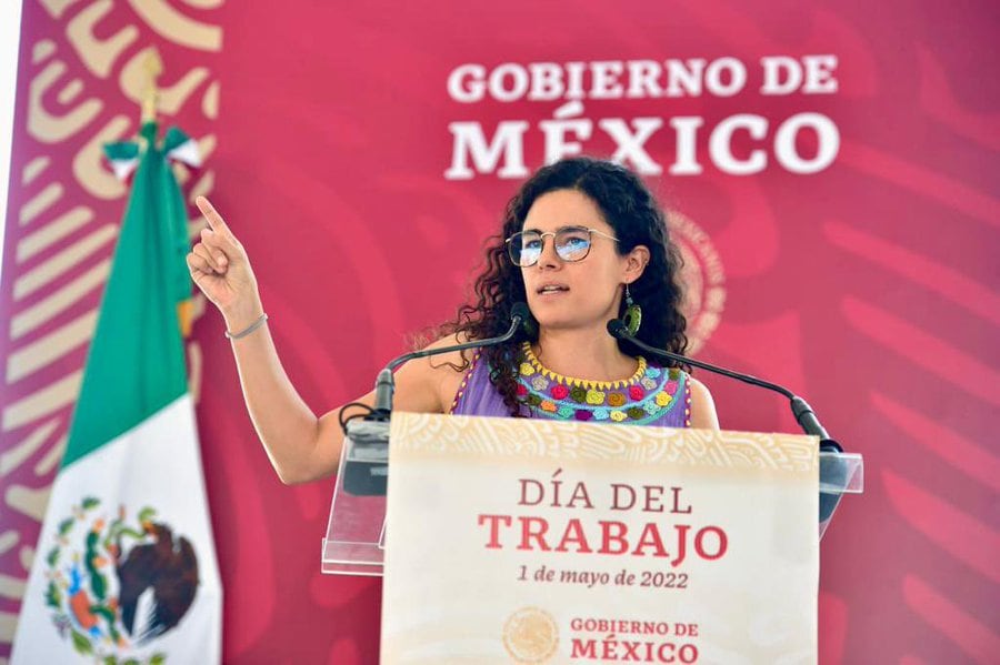 Luisa María Alcalde