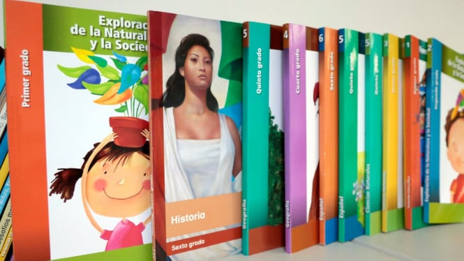 Libros de texto SEP: Venden libros de ciclo escolar pasado en Facebook
