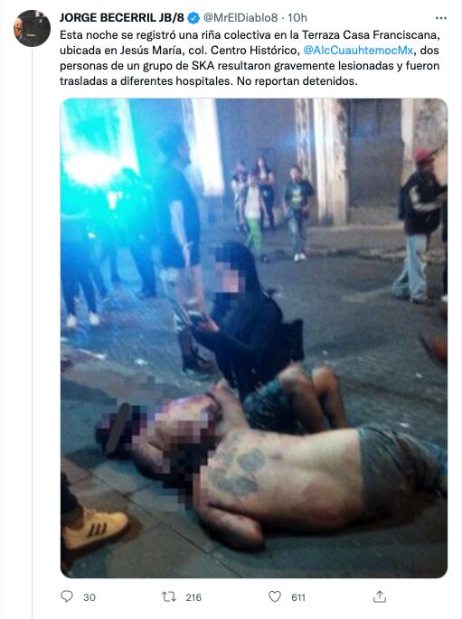 integrantes de la banda Maskaesta golpeados afuera de Terraza Franciscana/@MrElDiablo8