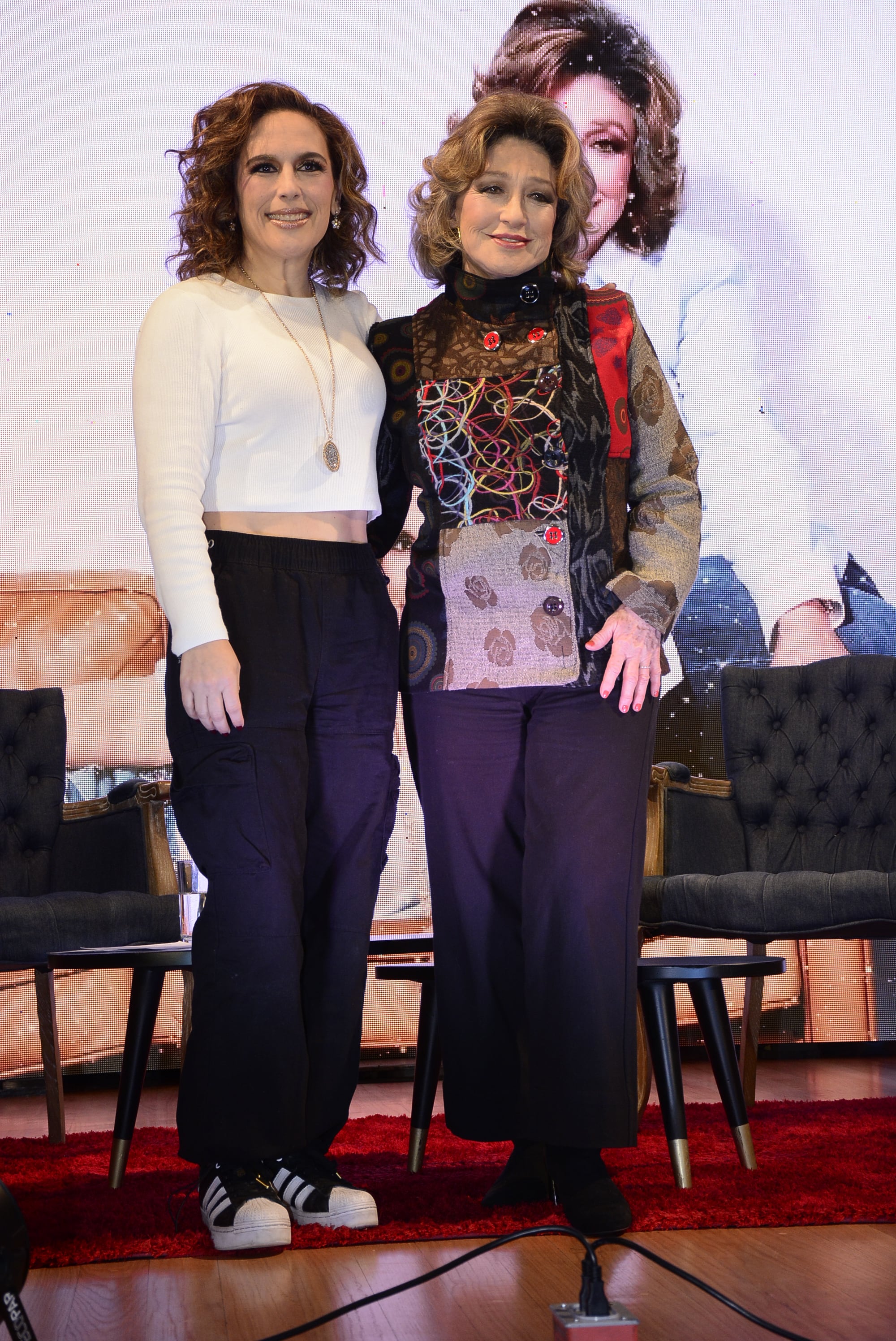 Angélica Vale con Angélica María.