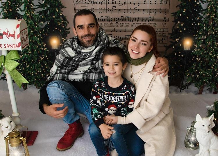 Ariadne Díaz junto a su familia
