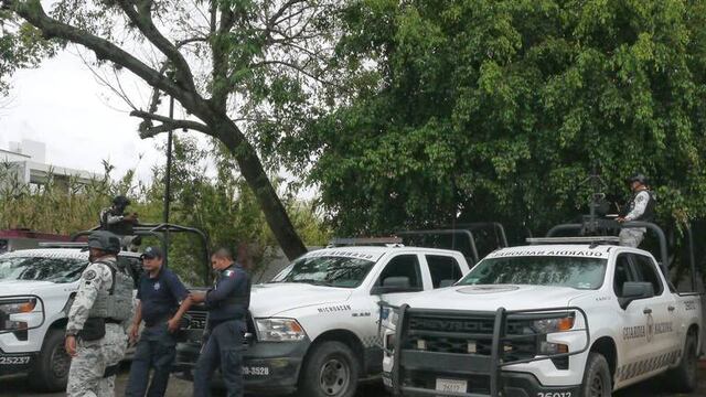 Delincuentes roban armas a policías de Tingambato, Michoacán