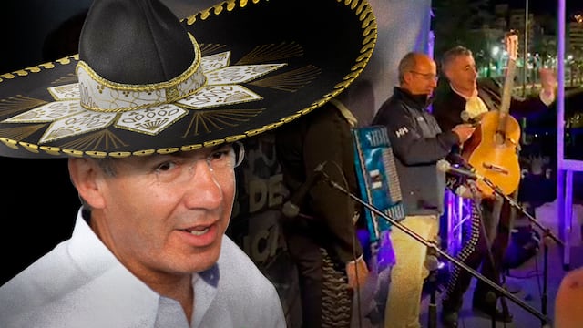 Felipe Calderón canta a todo pulmón “El martes me fusilan” de Vicente Fernández