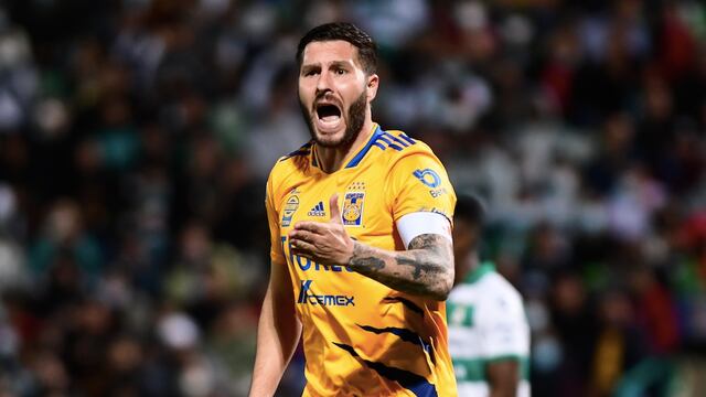 André-Pierre Gignac celebra un gol con Tigres