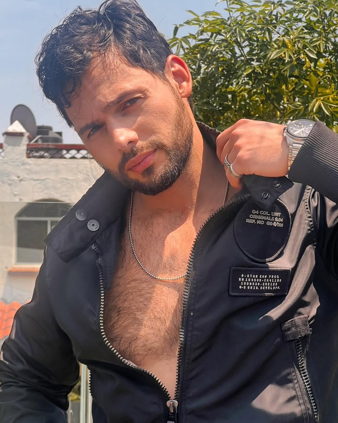 Emmanuel Palomares, actor.