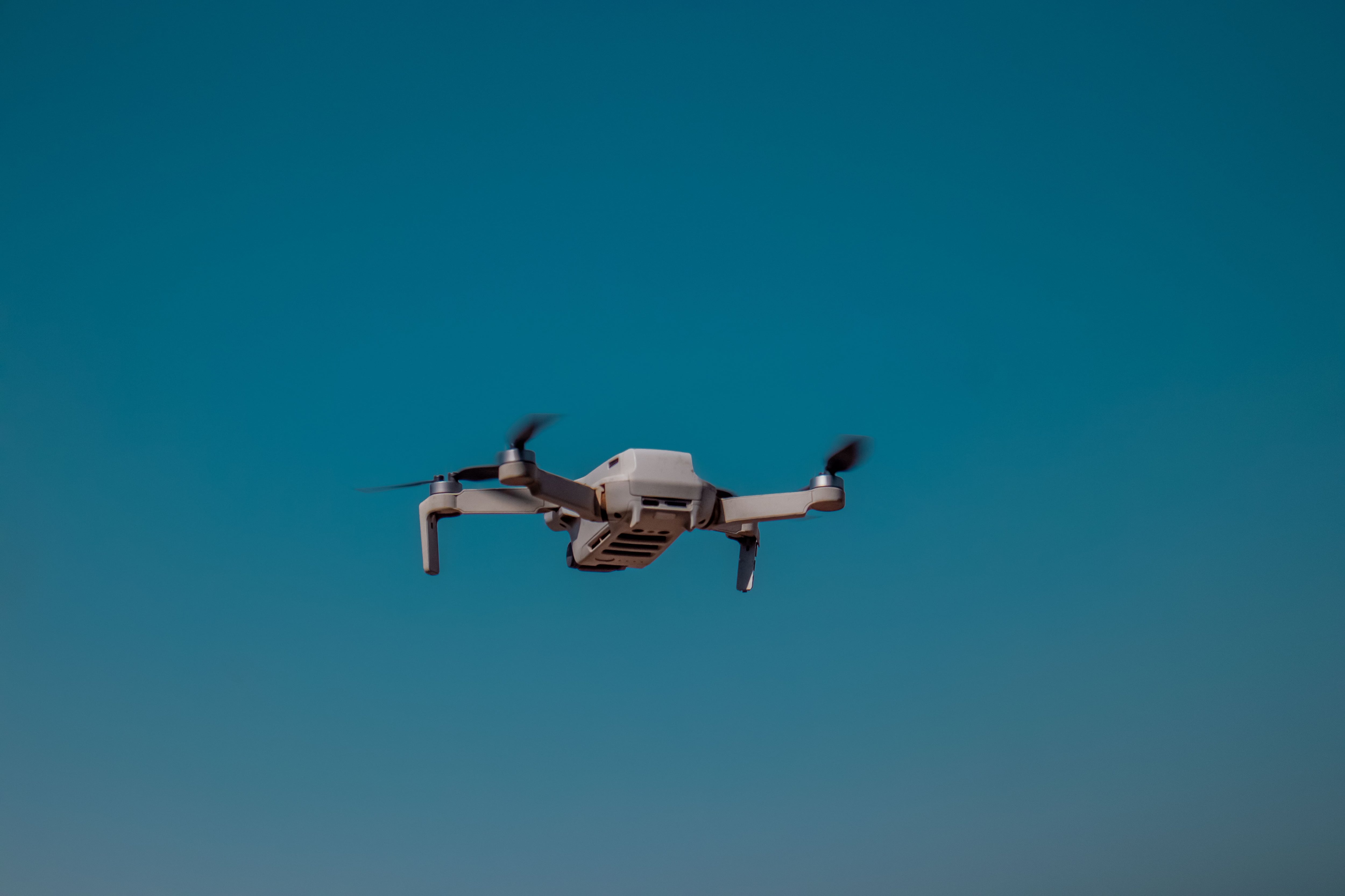 Dron volando.