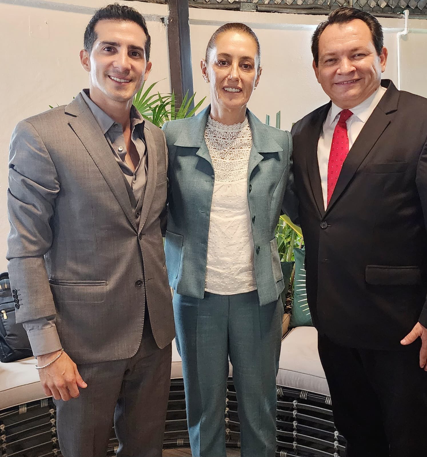 Rommel Pacheco defiende de las críticas su apoyo a Claudia Sheinbaum