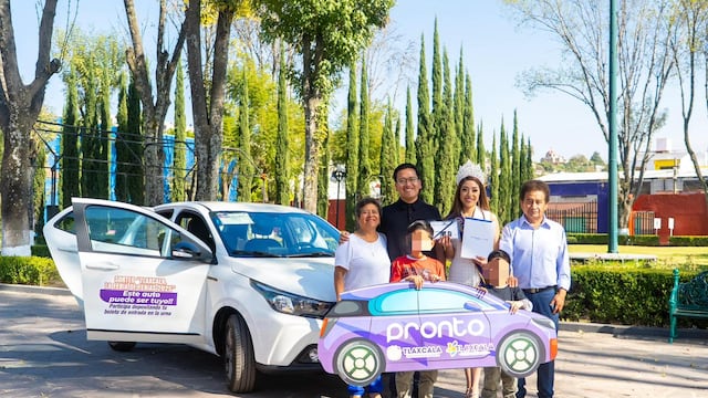 Humberto López gana automóvil Fiat Argo en sorteo de Tlaxcala Feria de las Ferias 2025.