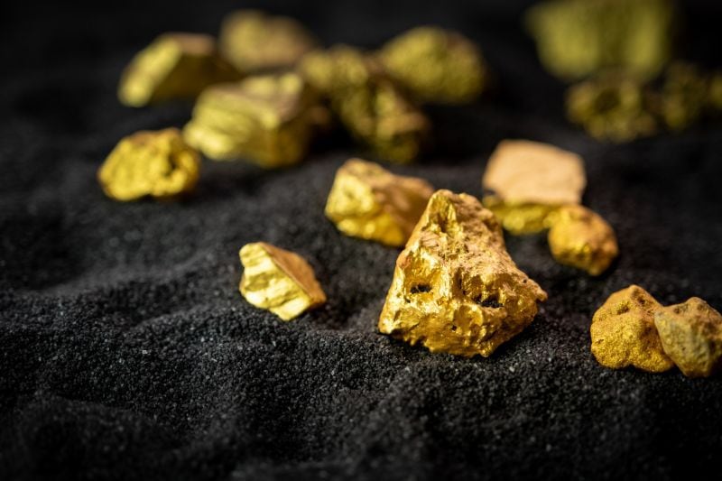 La cotización del oro marcó un nuevo récord histórico y este es su valioso precio por onza