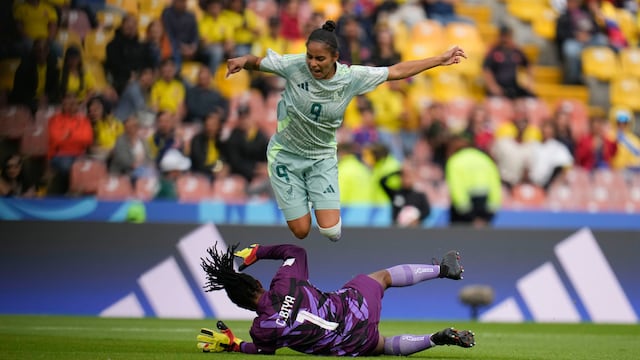 México 2-2 Camerún.
