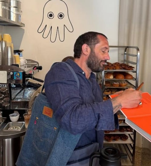 Richard Hart, panadero y socio de Green Rhino