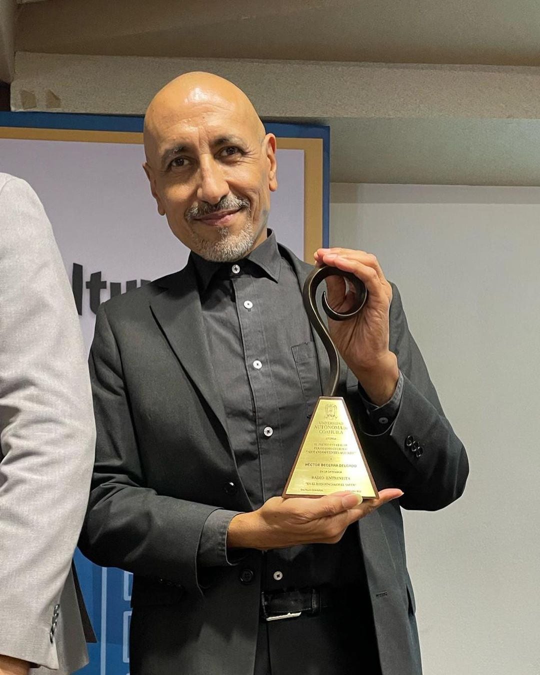 Héctor Becerra, locutor de RockShow.