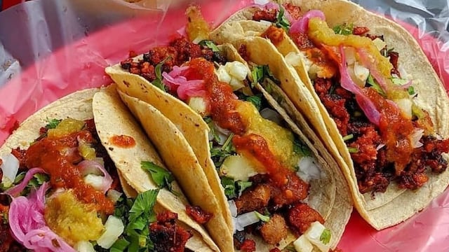Tacos al pastor veganos