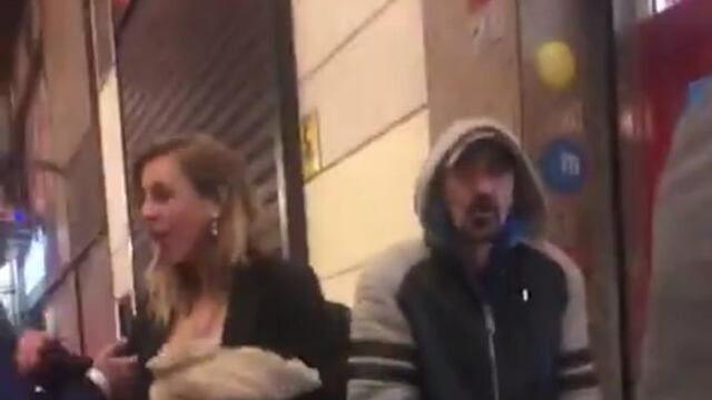 Una mujer agredió a una pareja por ser homosexuales