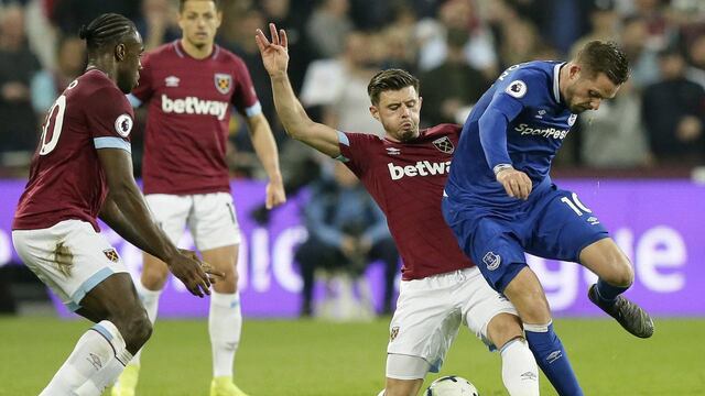 Chicharito jugó 45 minutos en el duelo ante el Everton