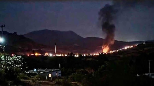 Cierre parcial en la autopista México-Querétaro por accidente e incendio de camioneta en Tepeji