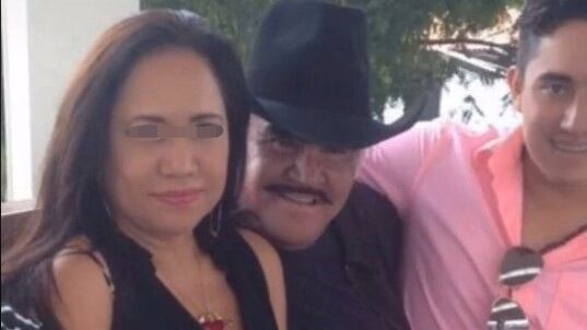 Vicente Fernández: Otra mujer exhibe tocamientos del cantante