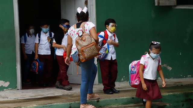 PAN solicita a CDMX reforzar restricciones en escuelas contra Covid-19