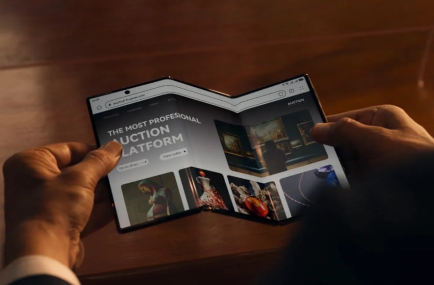 Huawei Mate XT,  smartphone plegable de tres pantallas