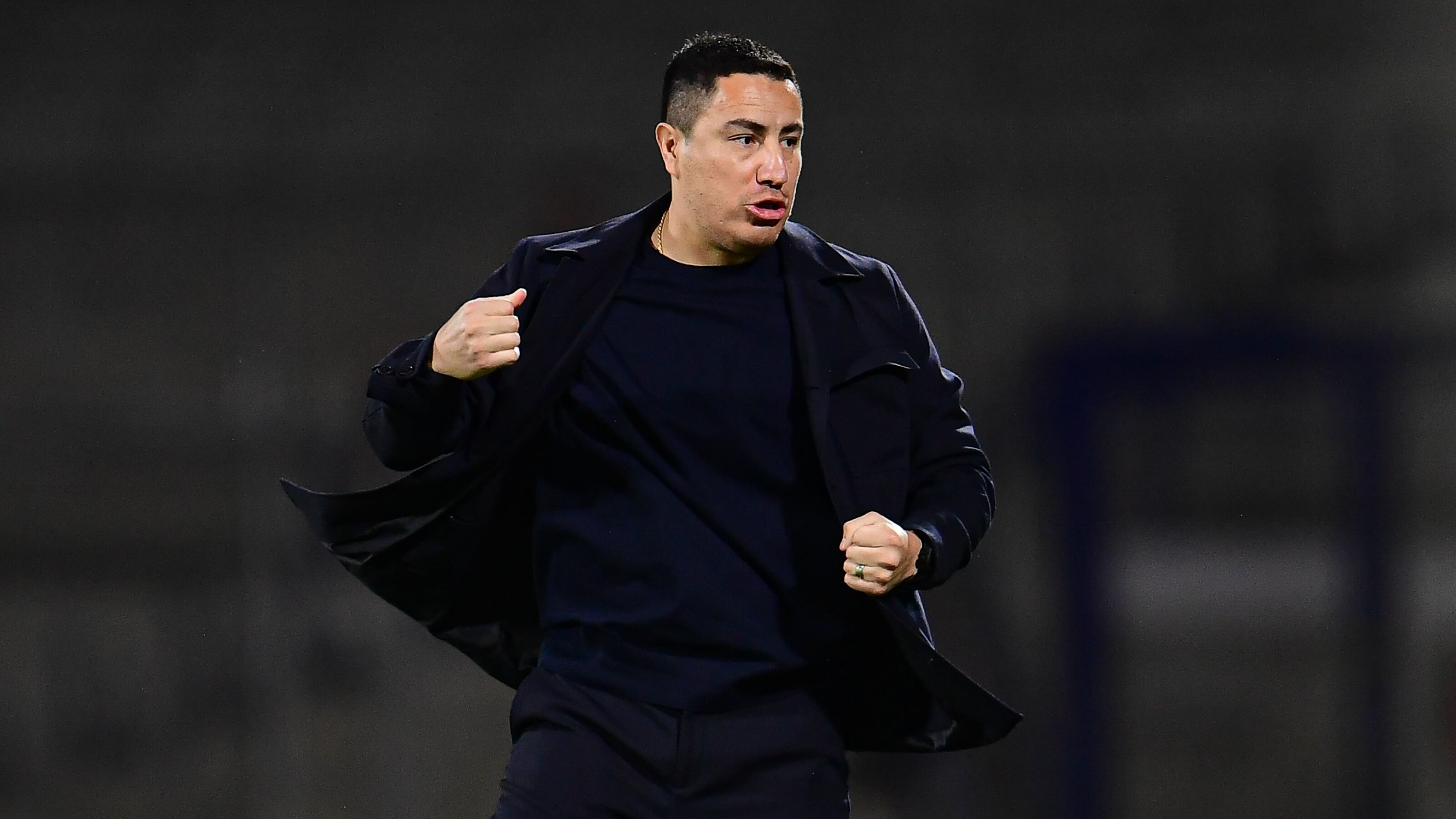 Efraín Juárez con Pumas