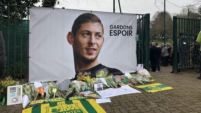 Homenaje del Nantes a Emiliano Sala.