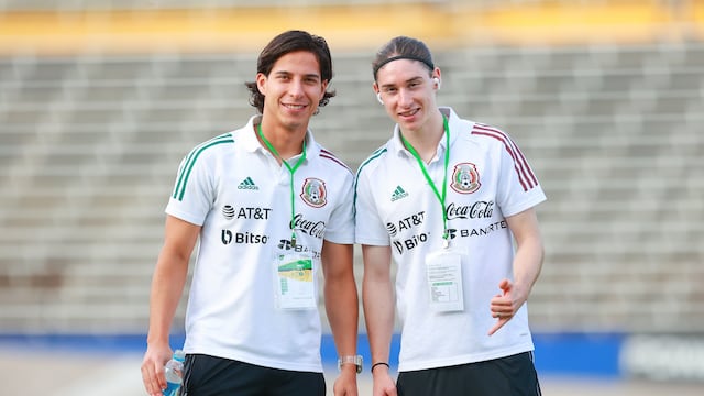 Diego Lainez y Marcelo Flores
