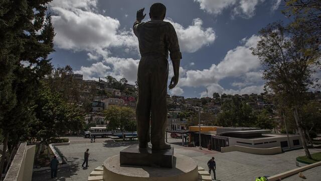 Monumento en Lomas Taurinas a memoria de Luis Donaldo Colosio