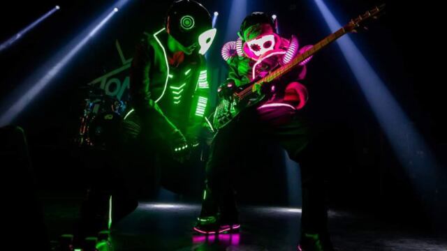 The Living Tombstone en México