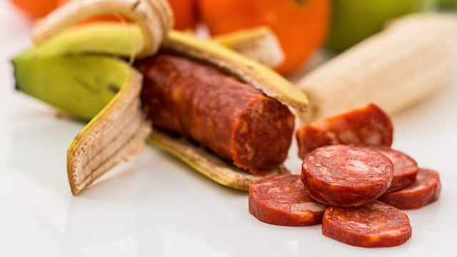 Plátano/Pene de carne o pene de sangre