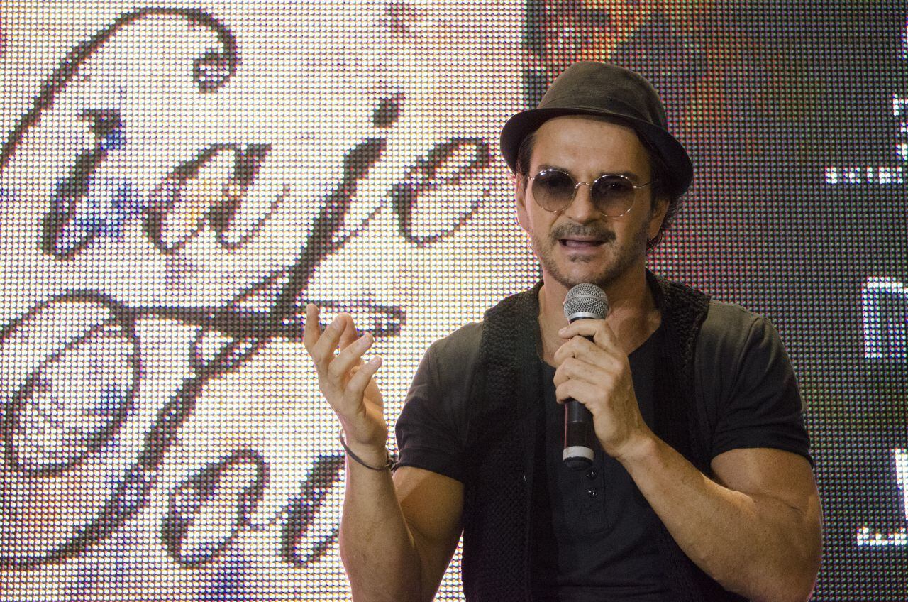 Ricardo Arjona, cantante.