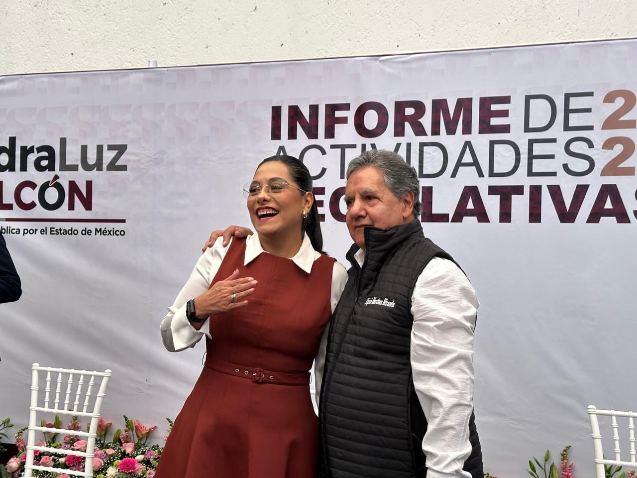 Sandra Luz Falcón presenta su primer informe de actividades