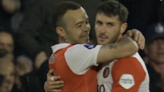 Santiago Giménez en el Feyenoord