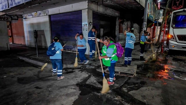 Monterrey refuerza operativo de limpieza en Mesón Estrella con 30 trabajadores.